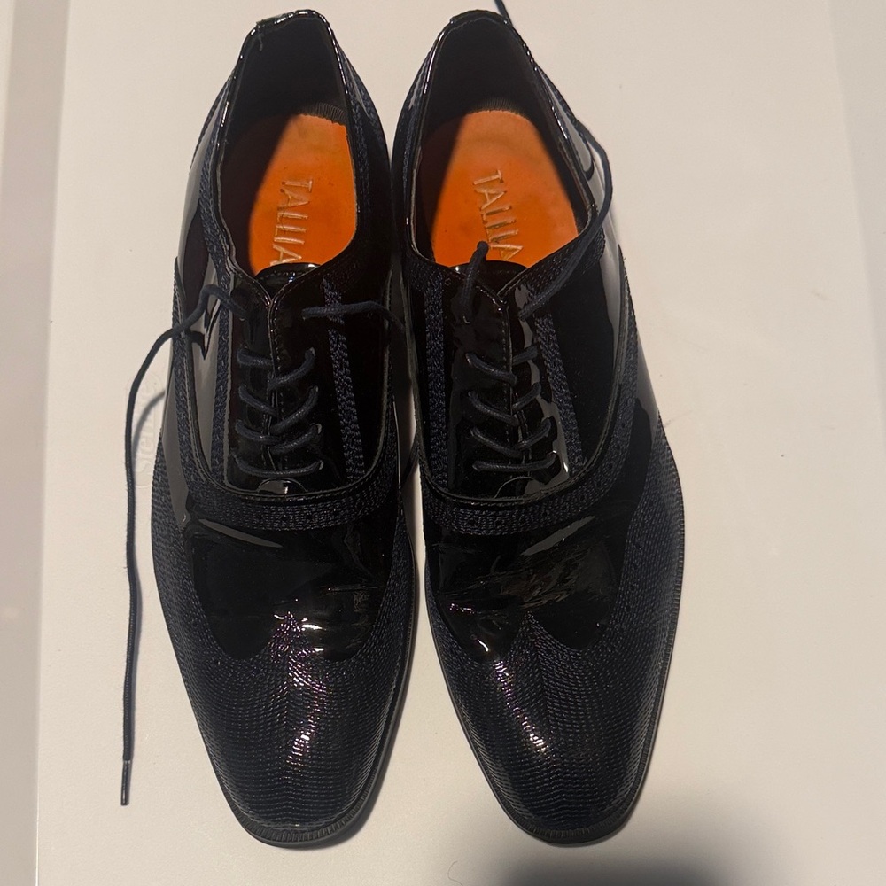 TALLIA Black  and Navy Patent Leather Oxfords